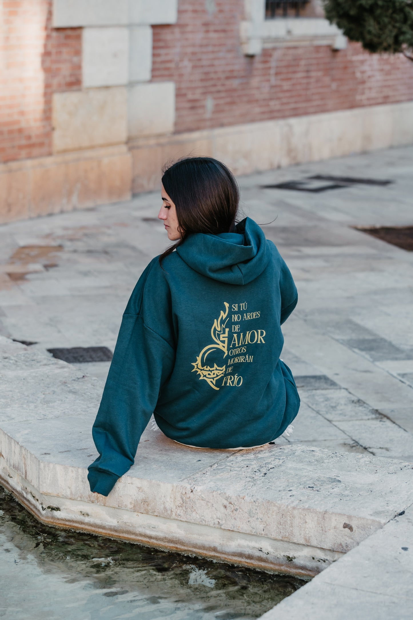 Sudadera ARDE DE AMOR