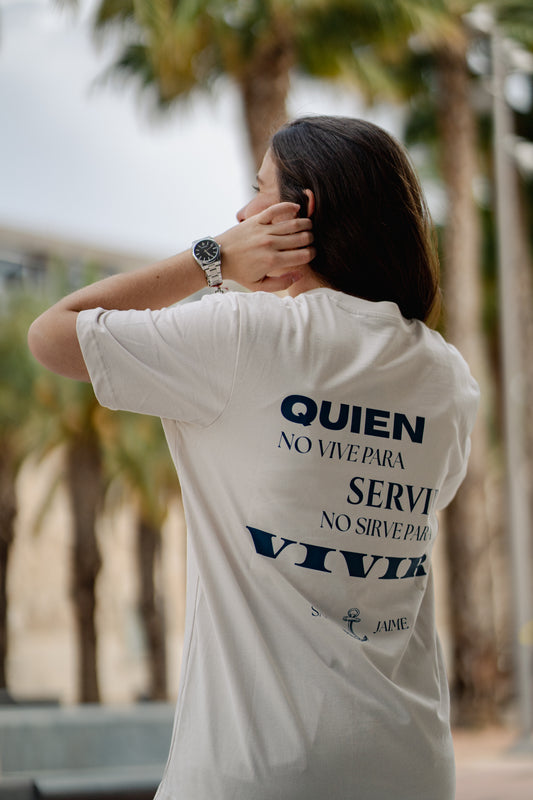 Camiseta vivir para servir