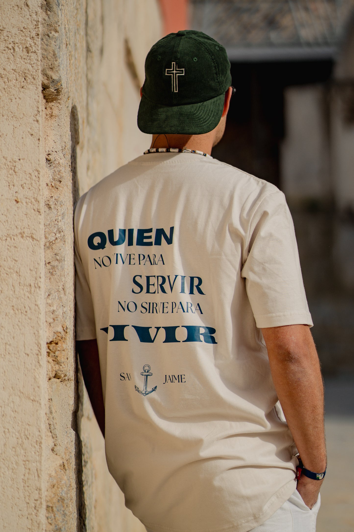 Camiseta vivir para servir